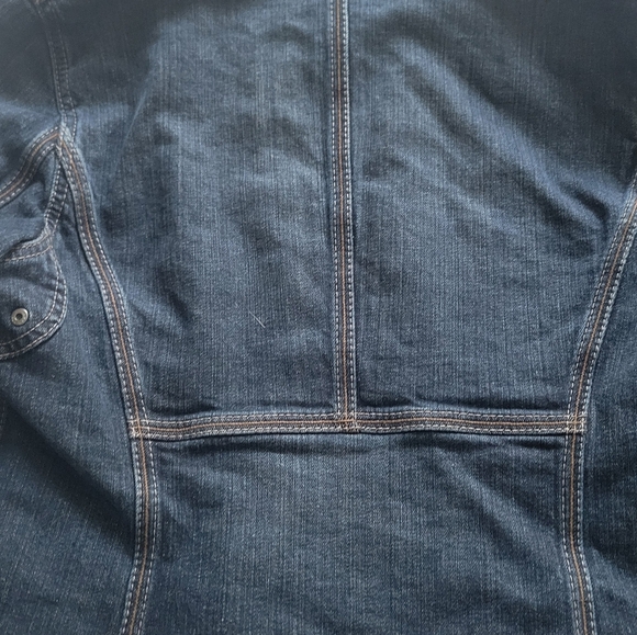 Elie Tahari Women's Denim Jacket - Picture 6 of 16